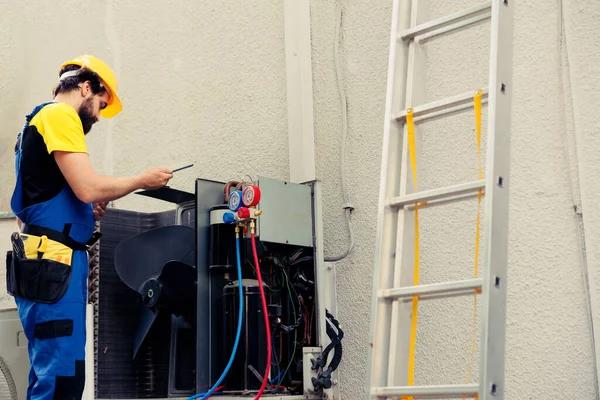 Choosing the Right HVAC Contractor in Phelan for Your Home